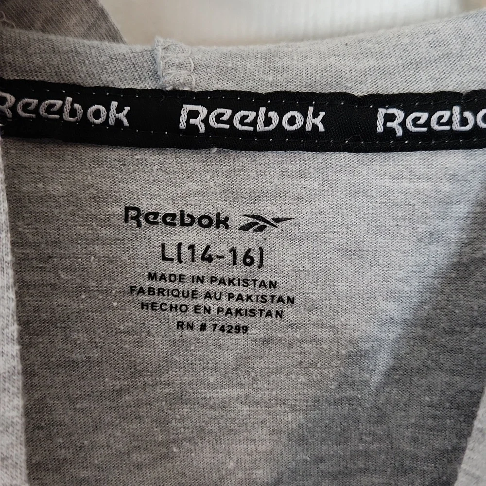 Boys Reebok 2 two longsleeve shirts hooded and lightweight size 14/ 16